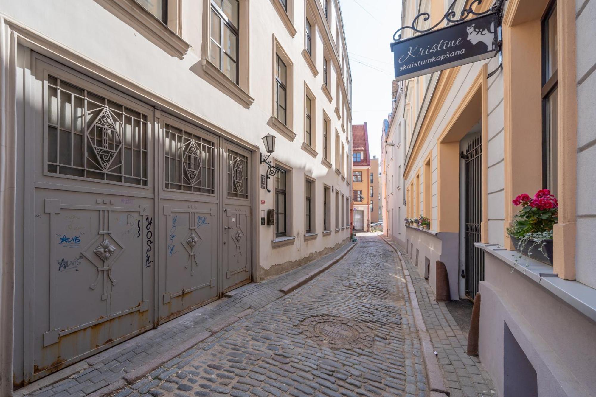 Spacious 1-Bedroom Apartment In The Heart Of Old Town Riga Eksteriør billede